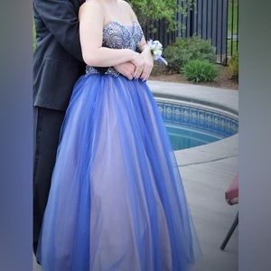 Terani Couture beaded bodice blue layered tulle dress - Size 6